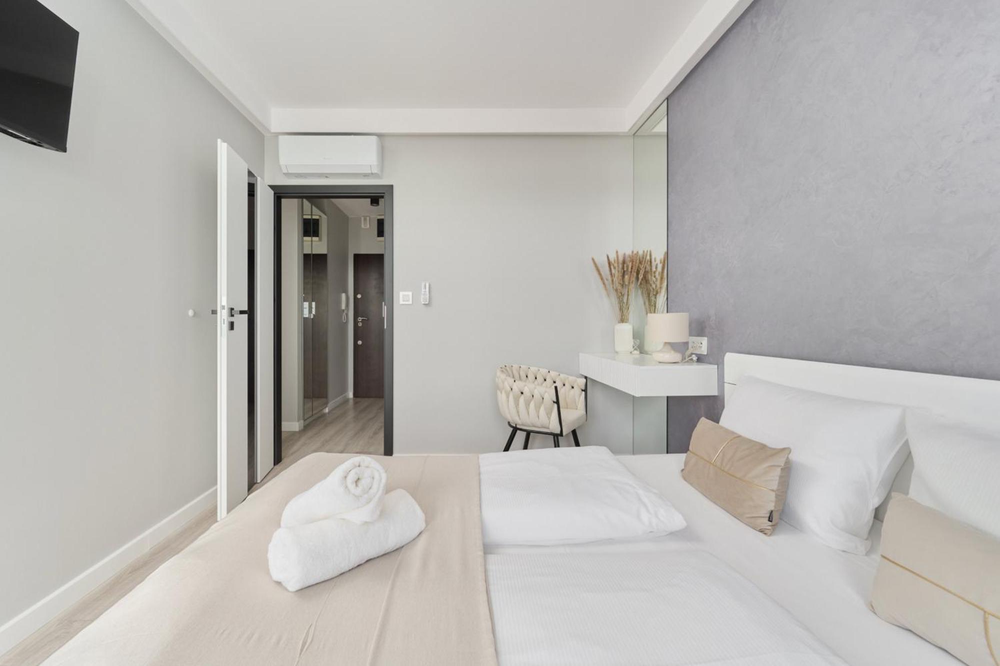 Odra Tower Apartment Center Of Wroclaw By Renters Prestige Eksteriør billede