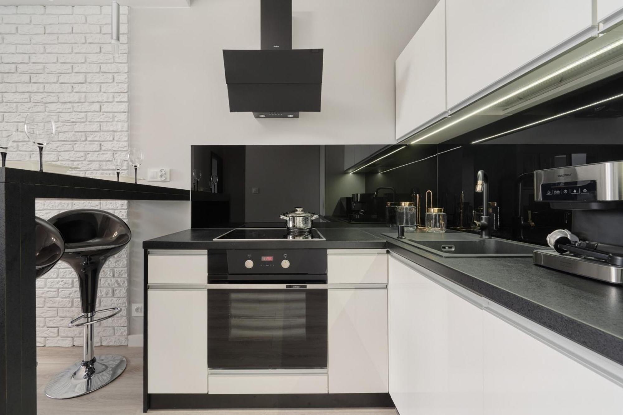 Odra Tower Apartment Center Of Wroclaw By Renters Prestige Eksteriør billede